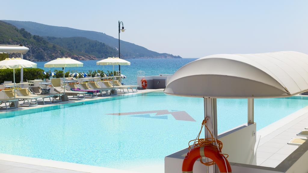 Hotel Montecristo Marina di Campo Buitenkant foto