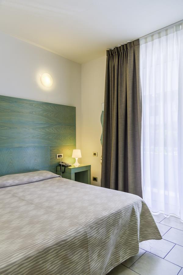Hotel Montecristo Marina di Campo Buitenkant foto