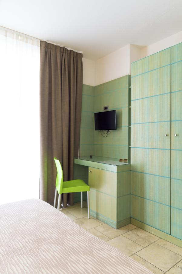 Hotel Montecristo Marina di Campo Buitenkant foto